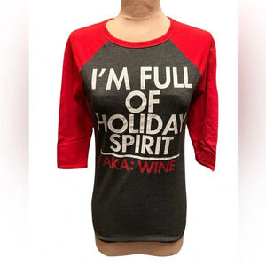 Modernlux Women’s Gray Red “I’m Full of Holiday Spirit AKA Wine” Graphic Tee XS